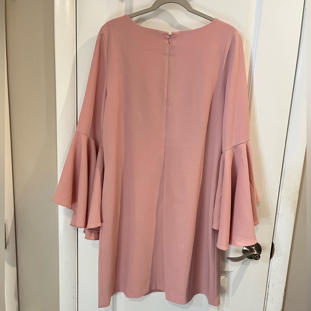 Eliza J Bell Sleeve Crepe Shift Dress Sz 14 Blush Pink Midi Length V Neck - Picture 4 of 14